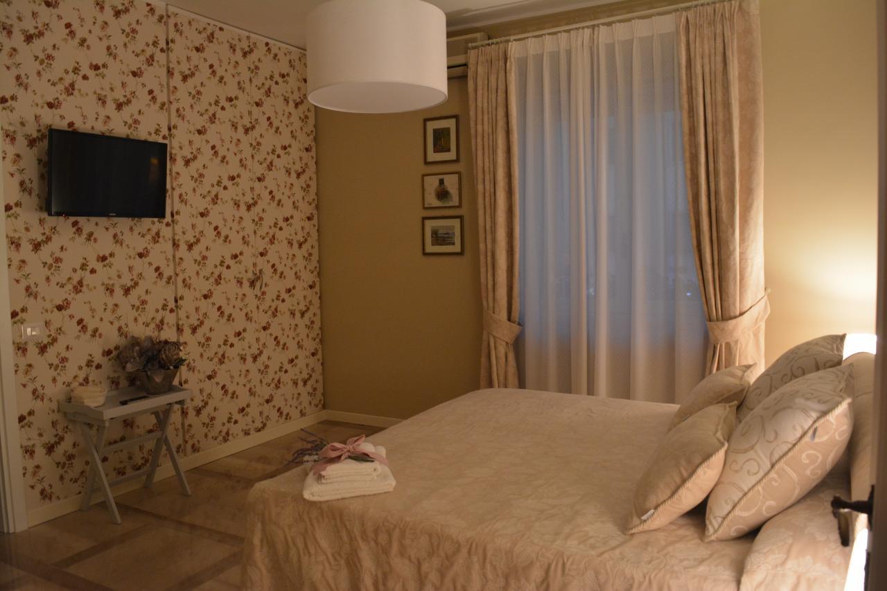 Allaportaccanto Bed & Breakfast カッシーノ エクステリア 写真